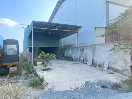 ឃ្លាំងលក់ ឬជួល