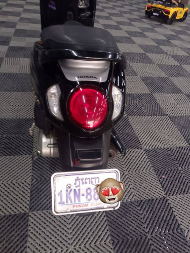 ម៉ូតូ​