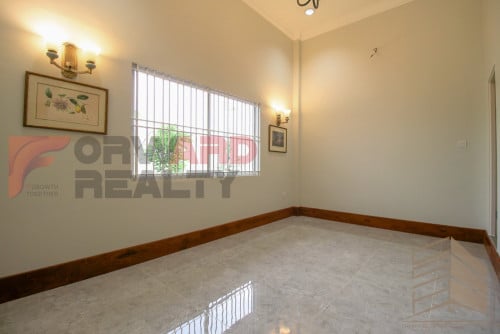 ក្រុងតាខ្មៅ​ វីឡា |៣បន្ទប់គេង| ៤បន្ទប់ទឹក| លក់