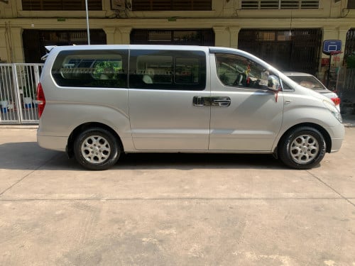 ម្ចាស់ទីមួយប្រើតិច ហ្វ្រីកាត់ឈ្មោះ