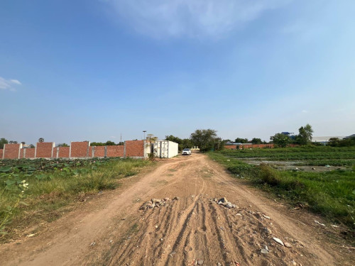 ដីលក់ក្រាំងធ្នង់​ផ្លូវ២ សែនសុខ​ ភ្នំពេញ​