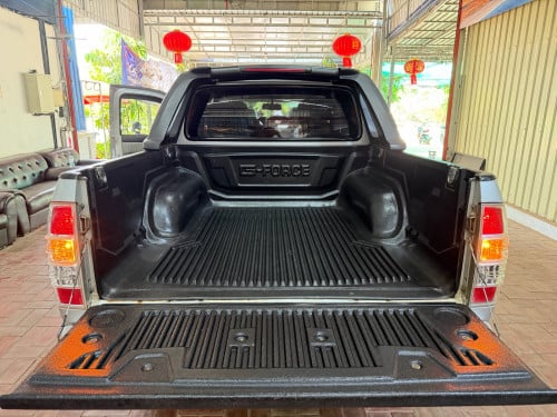 ឡាន​ស្អាត​លក់​នៅ​សៀមរាប​010