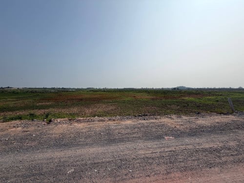 ដីលក់បន្ទាន់ព្រែកលួងជាប់ផ្លូវធំស្អាតទំហំ : 15m x 70m
