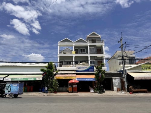 លក់ផ្ទះ2ល្វែង