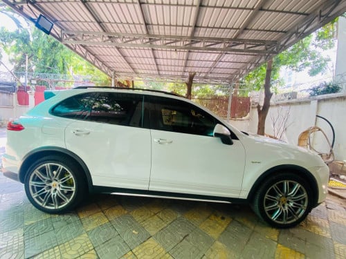 ខៃយ៉ាន 2015 លក់36000$