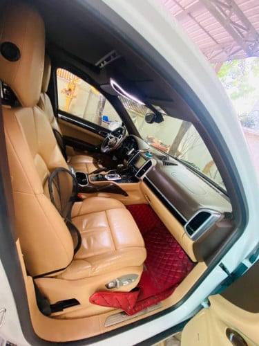 ខៃយ៉ាន 2015 លក់36000$