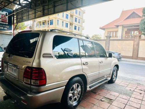 តាក់សុីផ្ទាល់ខ្លួនសម្រាប់ជួល 25 ខេត្តក្រុង : Private Taxi For Rent 25 Province and City