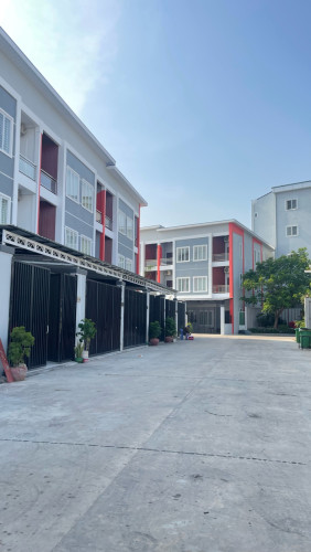 វីឡាកូនកាត់65000$