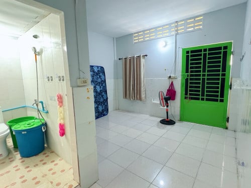 មានបន្ទប់ជួលមួយខែ95$ នៅប៉ោយប៉ែត