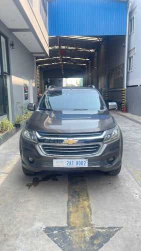 ឡានស្អាតមិនសូវប្រេី Chevrolet Colorado LTZ 2017