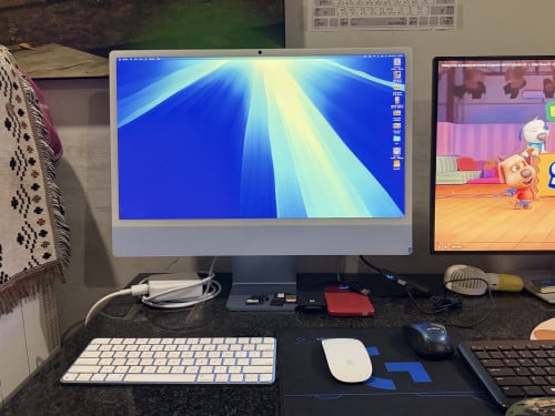 លក់ IMac M4 ram 16 ssd 256 មាន mouse Keyboard original ប្រអប់មួយឈុត