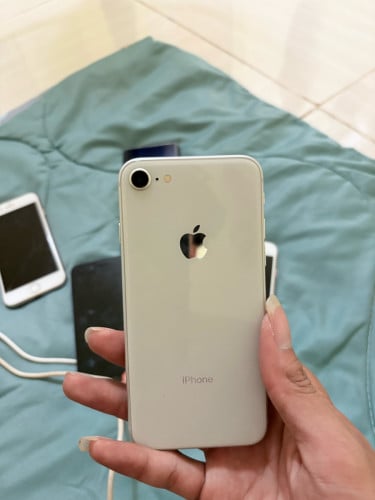 លក់ទូរសព្ទ iphone 8
