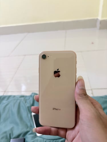 លក់ទូរសព្ទ iphone 8