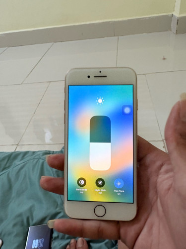 លក់ទូរសព្ទ iphone 8