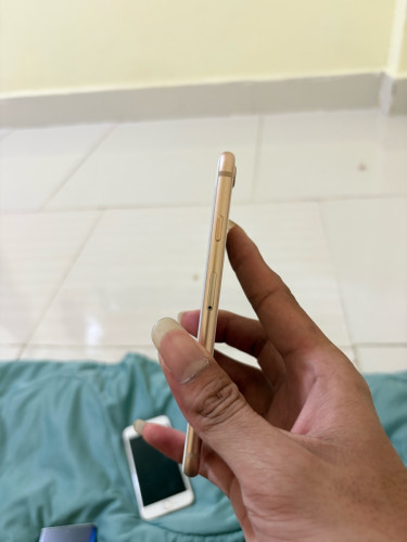 លក់ទូរសព្ទ iphone 8