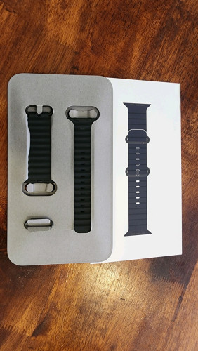 ខ្សែ iwatch 49 original 95% used.