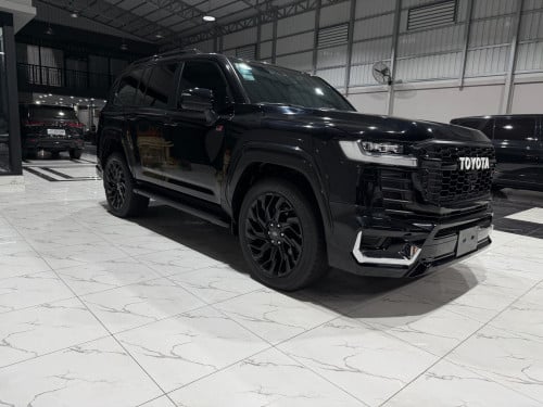 លក់​ Land Cruiser 023 GR.Sport full optionកប់​ ធានា​ថ្នាំ​សុីនមួយជុំ​ ម្ចាស់ដេីម​ផ្ទាល់​