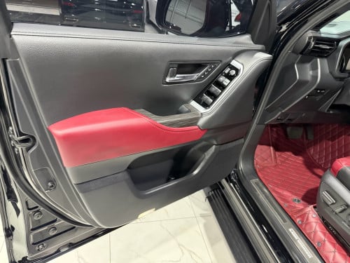 លក់​ Land Cruiser 023 GR.Sport full optionកប់​ ធានា​ថ្នាំ​សុីនមួយជុំ​ ម្ចាស់ដេីម​ផ្ទាល់​