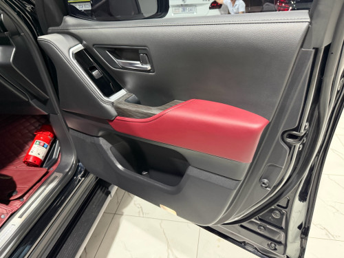 លក់​ Land Cruiser 023 GR.Sport full optionកប់​ ធានា​ថ្នាំ​សុីនមួយជុំ​ ម្ចាស់ដេីម​ផ្ទាល់​