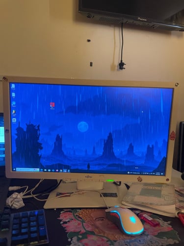 39$ លក់ Monitor Fujitsu 60hz . Full HD 98%
