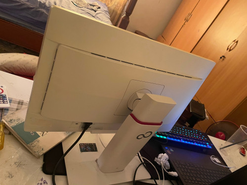 39$ លក់ Monitor Fujitsu 60hz . Full HD 98%