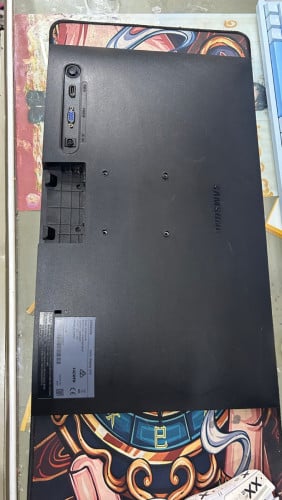 លក់ Monitor Samsung 22” (IPS 75Hz) សភាពស្អាត ប្រើបានល្អ 100% ពណ៌ច្បាស់ មើលស្រួលភ្នែក សាកសមសម្រាប់រៀន