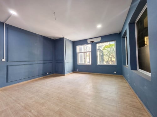 ការិយាល័យសម្រាប់ជួល/OFFICE SPACE FOR RENT