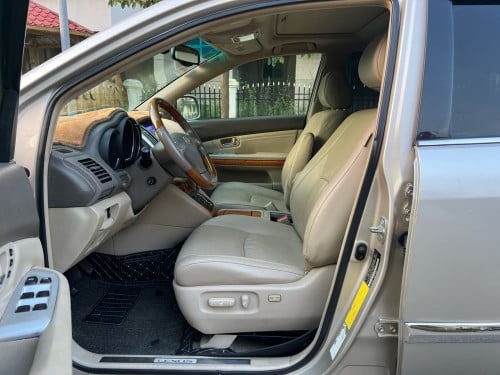 ✍️Lexus RX 330 H/Full ឆ្នាំ2004 pong2 ថ្មីសឹងតែមិនដែលជួបលាងទឹកលក់ ធនាជូនទឹកថ្នាំហ្យីន90%