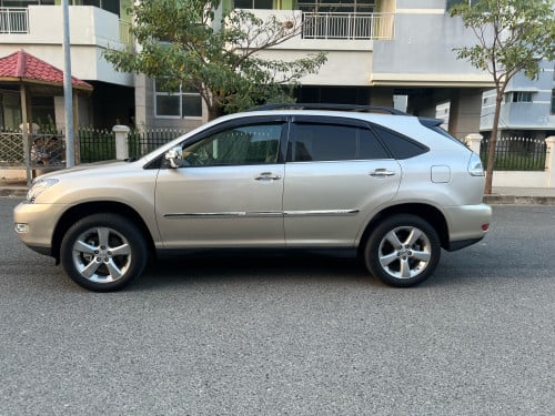 ✍️Lexus RX 330 H/Full ឆ្នាំ2004 pong2 ថ្មីសឹងតែមិនដែលជួបលាងទឹកលក់ ធនាជូនទឹកថ្នាំហ្យីន90%