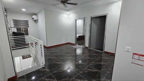 🏠ផ្ទះជួល,ទីតាំង​ សាលាសុវណ្ណភូមិ,មាន3បន្ទប់គេង,2000$/ខែ