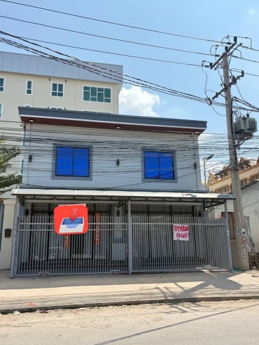 🏠ផ្ទះជួល,ទីតាំង​ សាលាសុវណ្ណភូមិ,មាន3បន្ទប់គេង,2000$/ខែ