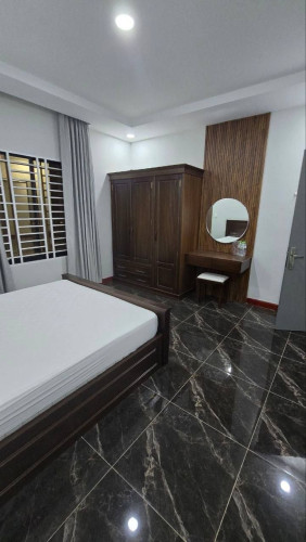 🏠ផ្ទះជួល,ទីតាំង​ សាលាសុវណ្ណភូមិ,មាន3បន្ទប់គេង,2000$/ខែ