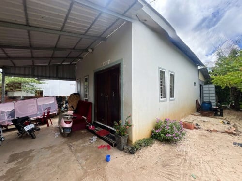 🏦House Available for Urgent Sale at a Special Price (Negotiable).
