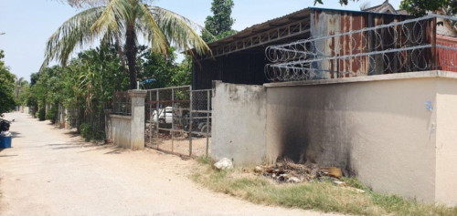 ๐ฆHouse Available for Urgent Sale at a Special Price (Negotiable).