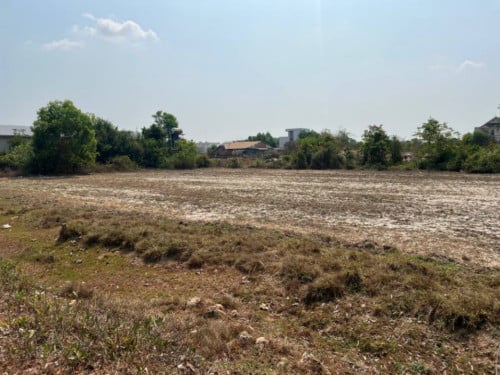 ๐ฆLand Available for Urgent Sale at a Special Price (Negotiable).