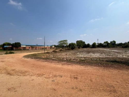 ๐ฆLand Available for Urgent Sale at a Special Price (Negotiable).