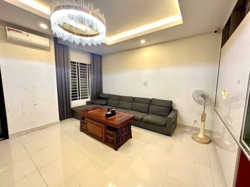 💰វីឡាភ្លោះសម្រាប់ជួល​ សម្ភារៈពេញ