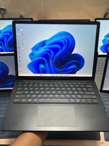 💻 Microsoft Surface Laptop 3 (Premium Ultrabook) - 390$ 💻