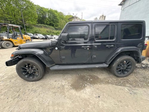 🚘Jeep Sahara 2021 4XE ប្តូរកាងមុខមួយរួចរាល់ សាង42500$