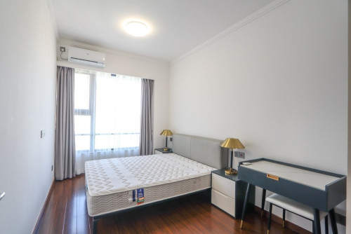 1Bedroom Condo with Swimming Pool for rent in BKK area near BKK market