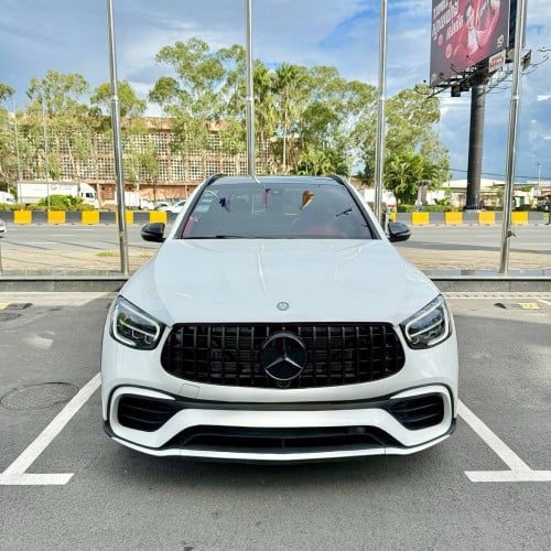 2016 GLC up 2022 GLC AMG ស ក្នុងក្រហម ម្ចាស់ដើម ឡានលេងរួច
