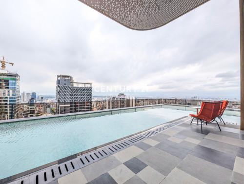 30th floor 1 Bedroom for rent at Time Square 5
