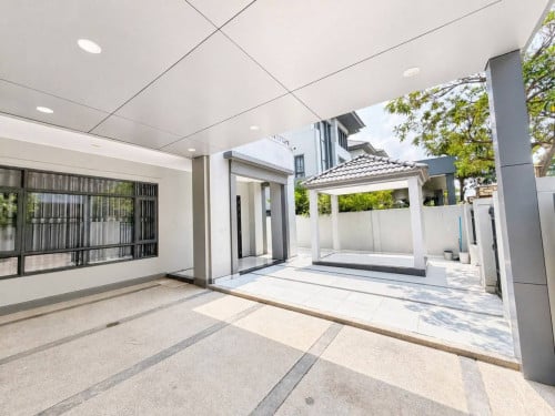 5 bed + 6 bath Queen Villa for Rent in Chipmong 50M