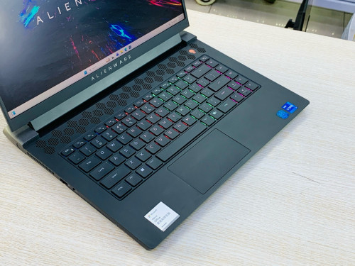 Alienware M15 R6 15.6”2.5K 240Hz