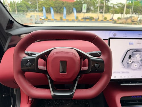 AVATR 12 Ultra All-Electric AWD 705KM