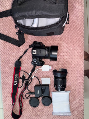 Canon 750D