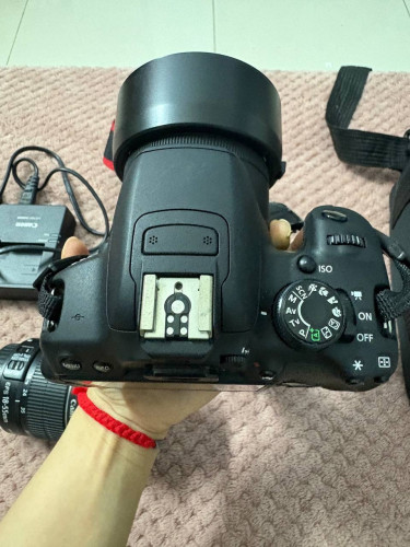Canon 750D