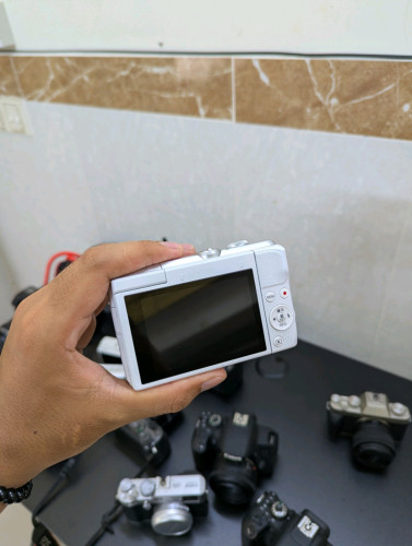 Canon M200 white មួយទឹក 99%