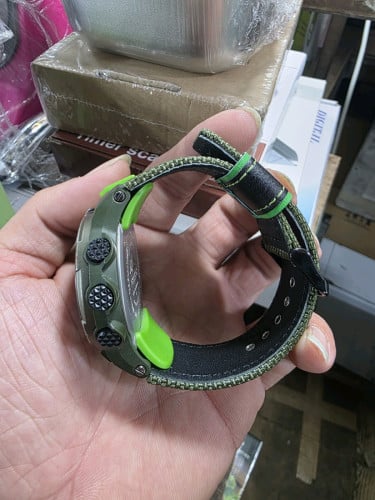 CASIO Pro Trek Solar (មុខងារច្រើន សីតុណភាព, ព្រេនិស័យ,ថ្ម Solar .. )