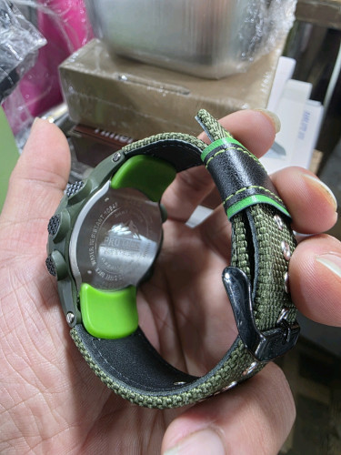 CASIO Pro Trek Solar (មុខងារច្រើន សីតុណភាព, ព្រេនិស័យ,ថ្ម Solar .. )